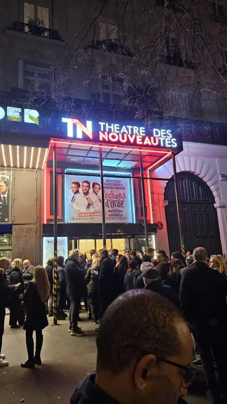 théâtre des nouveautés façade cochons d'inde christelle lefresne